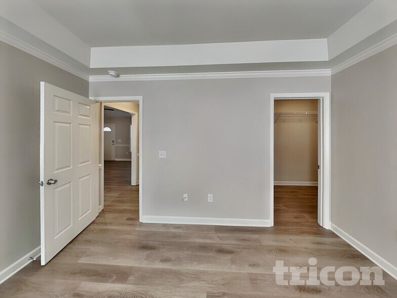 Building Photo - 1670 Red Bird Cir SE