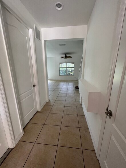 Building Photo - 10411 Belfry Cir