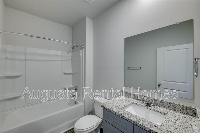 Building Photo - 1253 Birch Cir