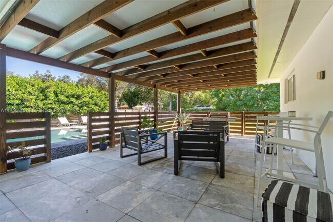 Building Photo - 8121 SW 97th Terrace