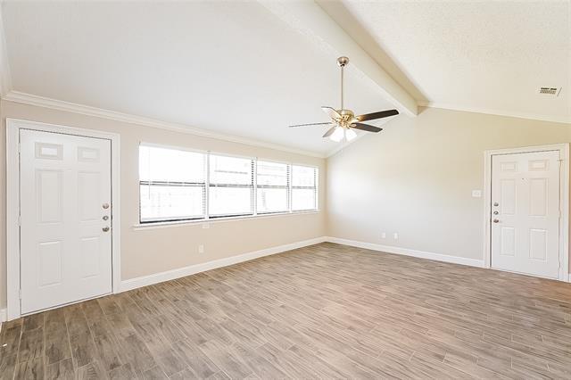 Building Photo - 2505 Trenton Dr