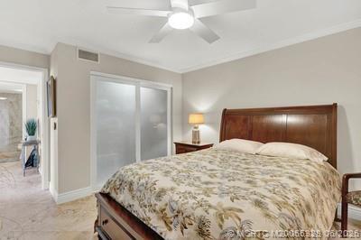 Building Photo - 10980 S Ocean Dr