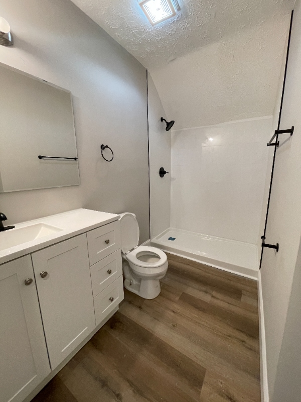 Building Photo - 928 Fairbanks Ave