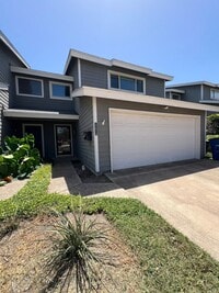 Building Photo - 3 Bedroom Condo Available Now