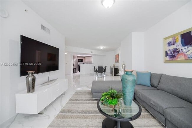 Building Photo - 16699 Collins Ave