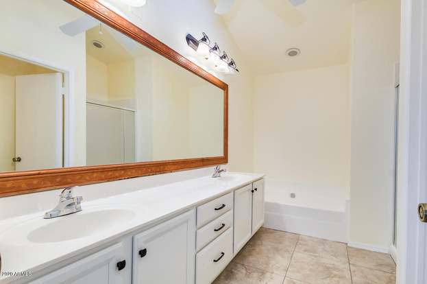 Building Photo - 4546 E Villa Theresa Dr