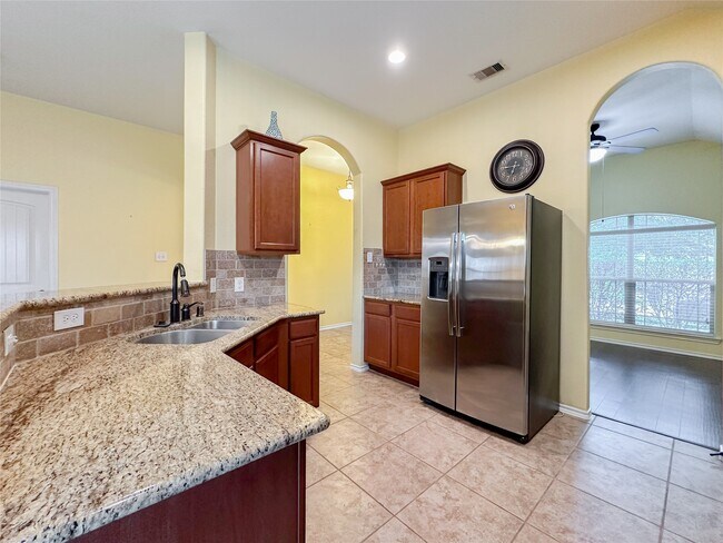 Building Photo - 8635 Sweet Pasture Dr