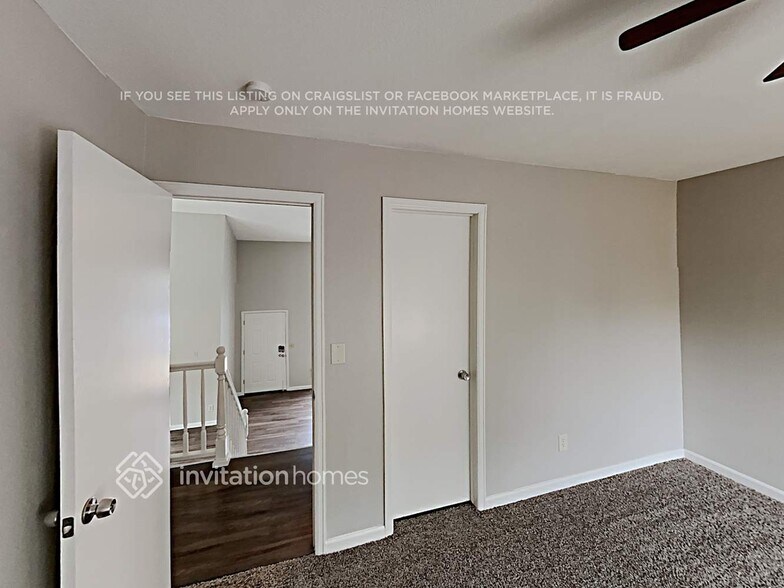 Building Photo - 21581 E Aberdeen Dr
