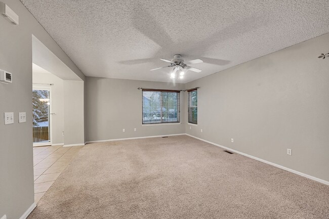 Building Photo - $2,240.95 - 4 bed, 2.5 bath in Colorado Springs with In Unit Laundry!