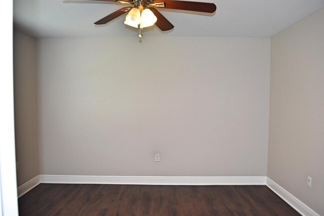 Building Photo - 192 Windchime Way