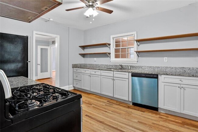 Building Photo - 2728 Winburn Terrace