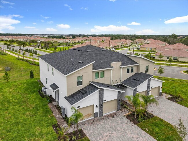 Building Photo - 1147 Drop Ln