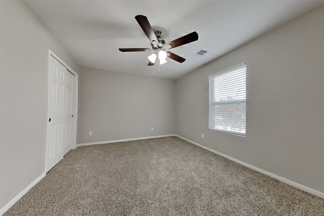 Building Photo - 16802 Accolade Way