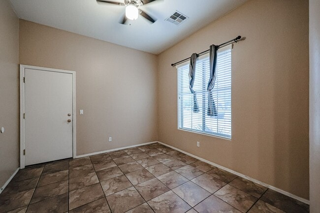 Building Photo - COMING SOON !! Spacious 4 Bed, 2.5 Bath 2 Story Home in Shadow Ridge Community/ Chandler