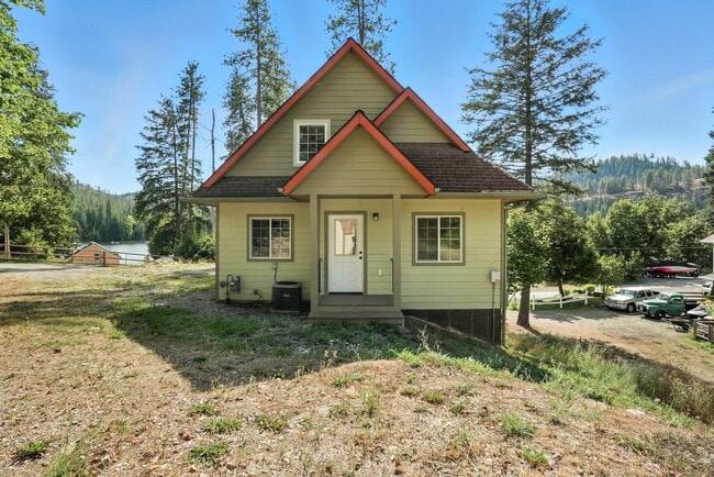 Building Photo - 23732 N Lakeview Blvd