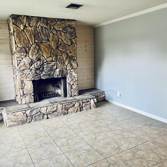 Building Photo - 530 SW Prima Vista Blvd