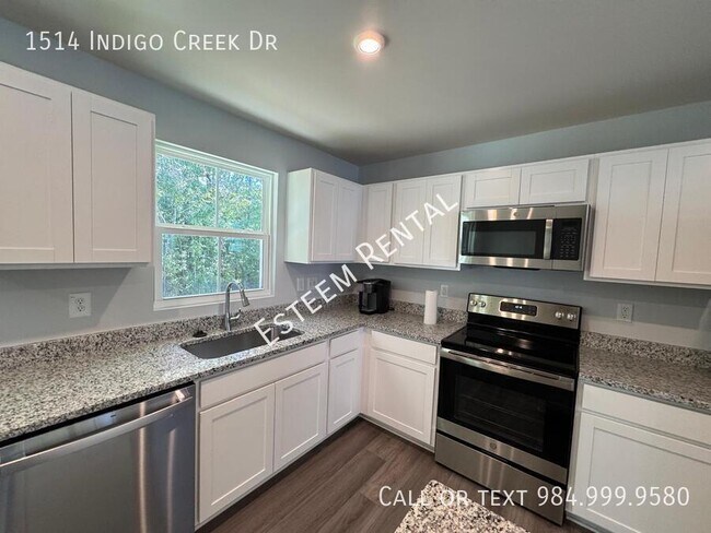 Building Photo - 1514 Indigo Creek Dr