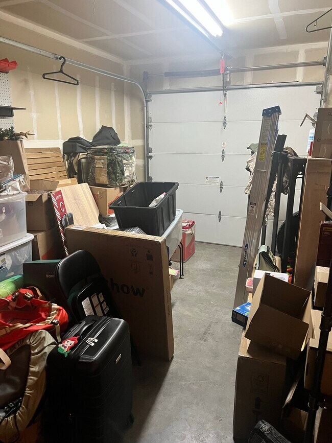 Building Photo - 232 Poplar St