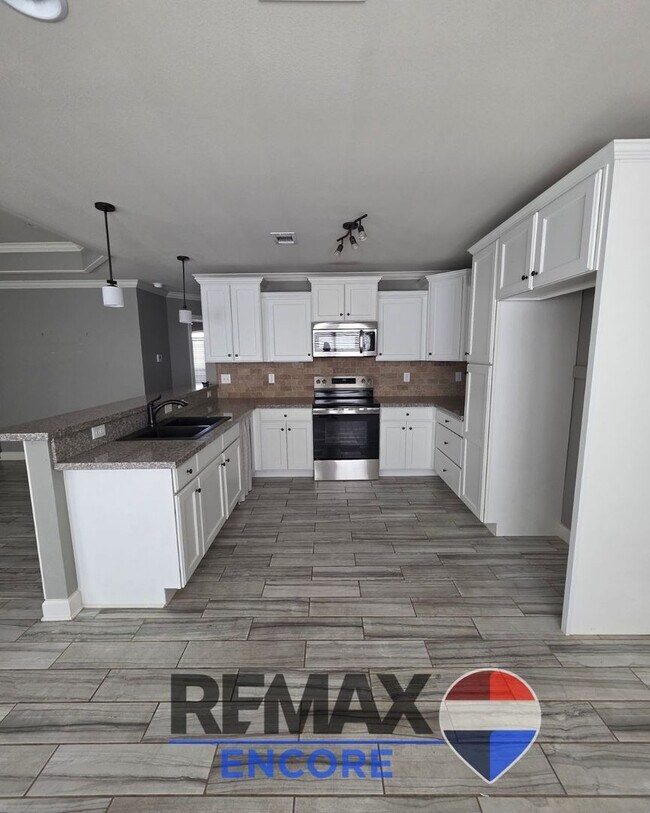 Building Photo - Sorry No Smoking/Vaping and Pets Permitted with Restrictions