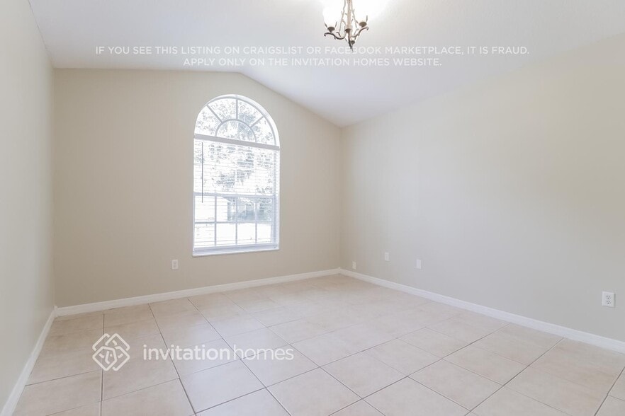 Building Photo - 428 Lancers Dr