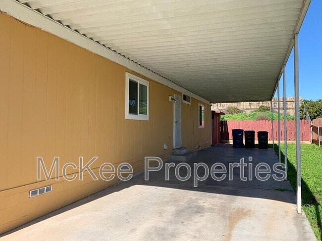 Building Photo - 364 Morehouse Pl