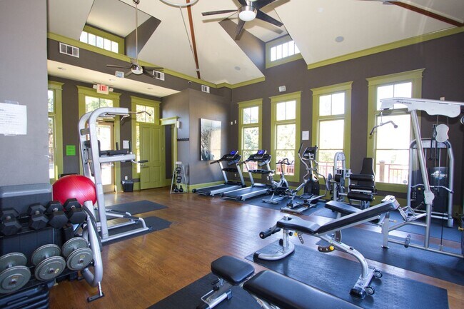 Building Photo - 1195MT