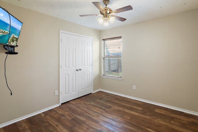 Building Photo - 16210 Coral Bay St