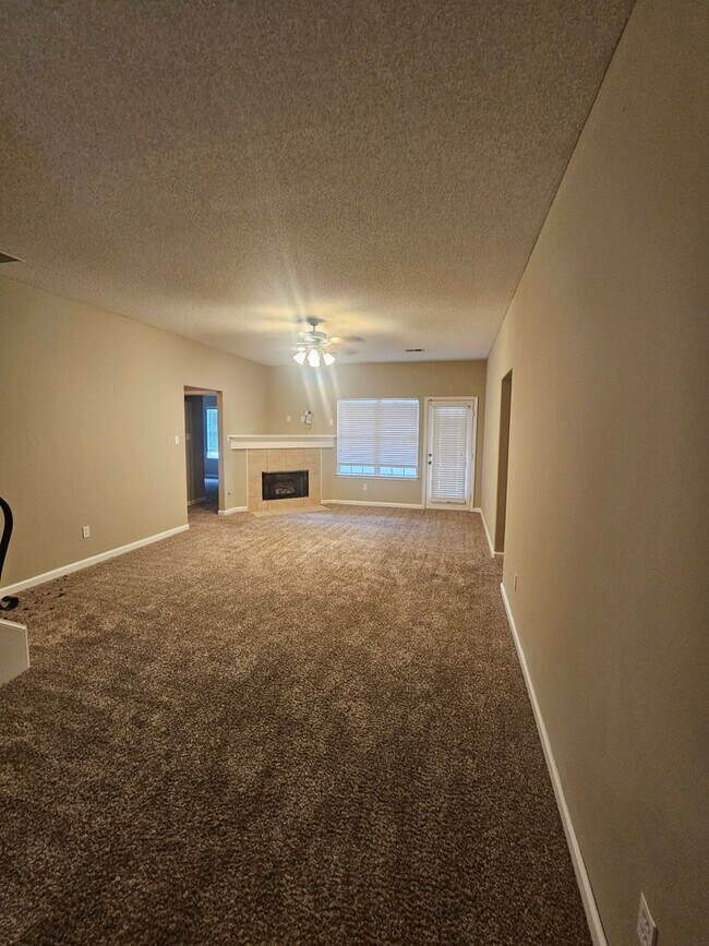 Building Photo - Available now!!