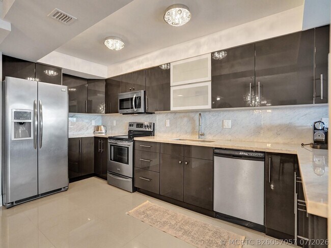 Building Photo - 3430 Galt Ocean Dr
