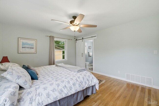 Building Photo - 730 Nagel Dr