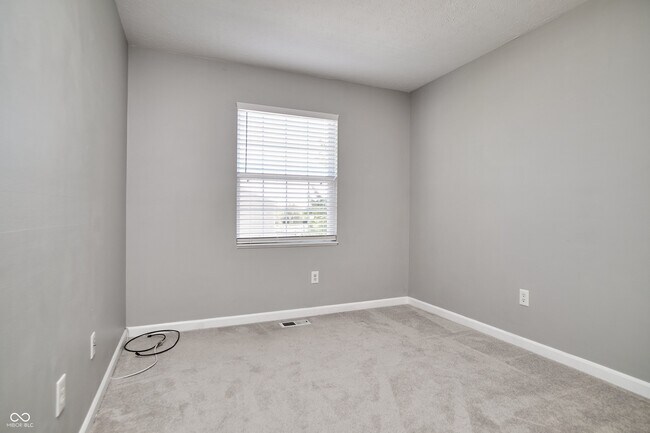 Building Photo - 10856 Trailwood Dr