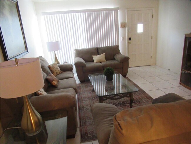 Building Photo - 2468 Florentine Way