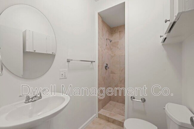 Building Photo - 8451 La Mesa Blvd