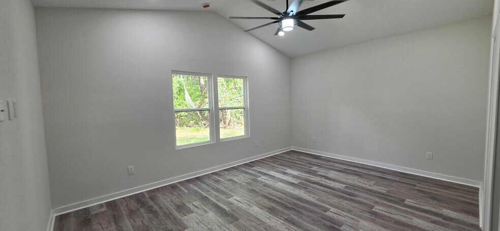 Building Photo - 55 Delmonte St