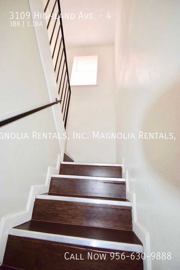 Building Photo - 3109 Highland Ave