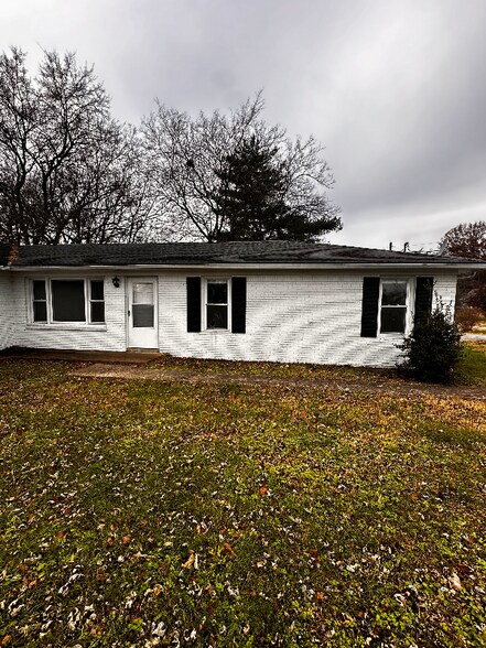 Primary Photo - 101 Park Cir