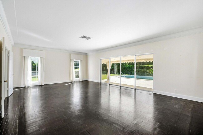 Building Photo - 157 Wells Rd