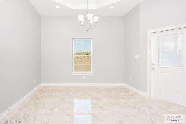 Building Photo - 1434 White Oak Dr