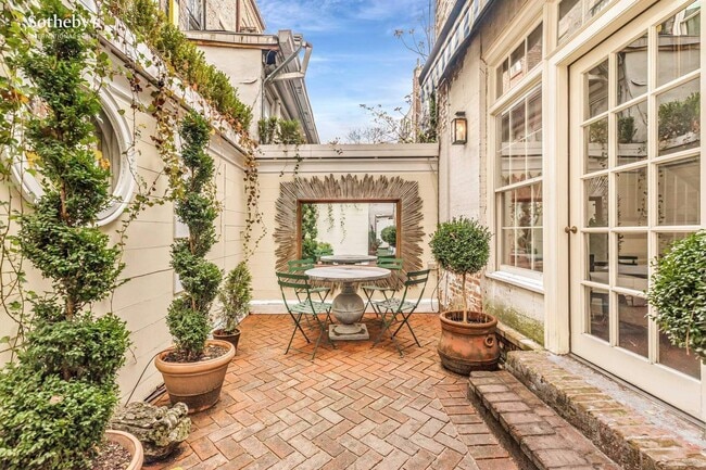 Building Photo - 183-185 W 4th St