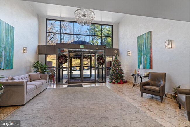 Building Photo - 1040 Deer Ridge Dr