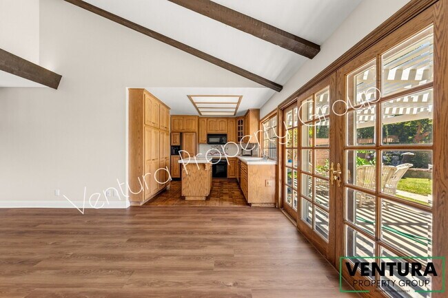 Building Photo - Charming 3-Bedroom 2 Bath Home with Spacious 1826 Sq. Ft. Layout in the East Simi Valley!