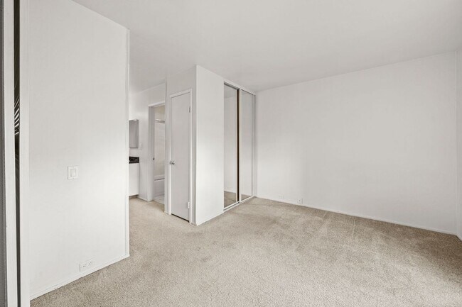 Building Photo - 1246 Walker Ave