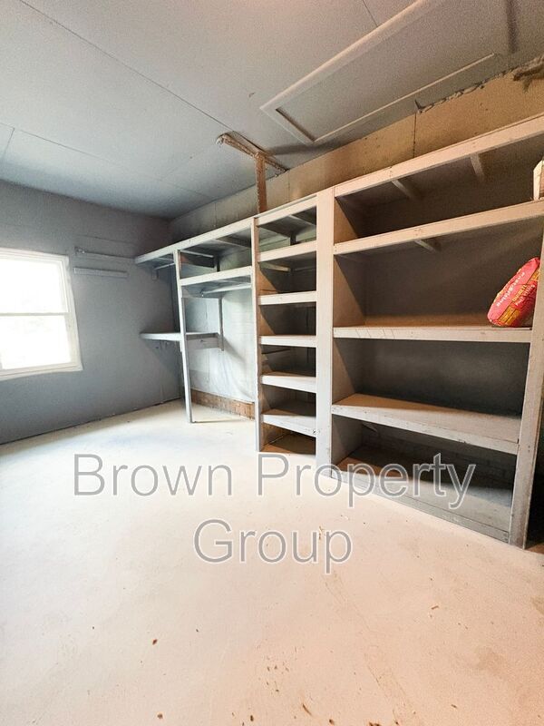 Building Photo - 707 Odell Rd