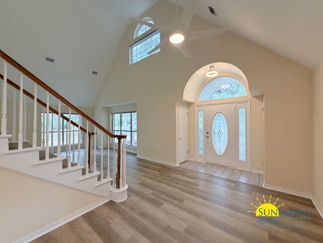 Building Photo - 3 Bedroom Home in sought-after Poquito Bayou with Boat Ramp Access!