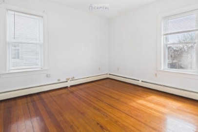 Building Photo - 351 Child St