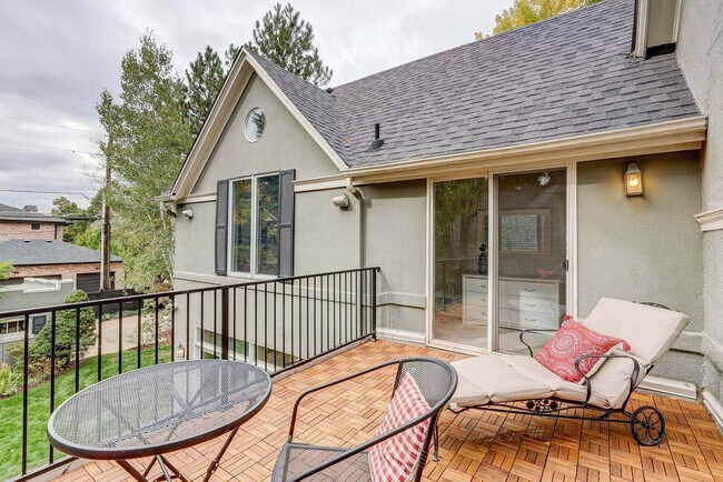 Building Photo - 2105 S Fillmore St