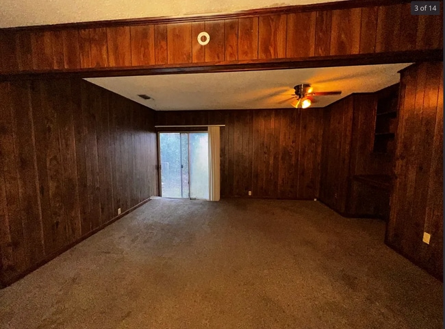 Building Photo - 504 Redwater Rd