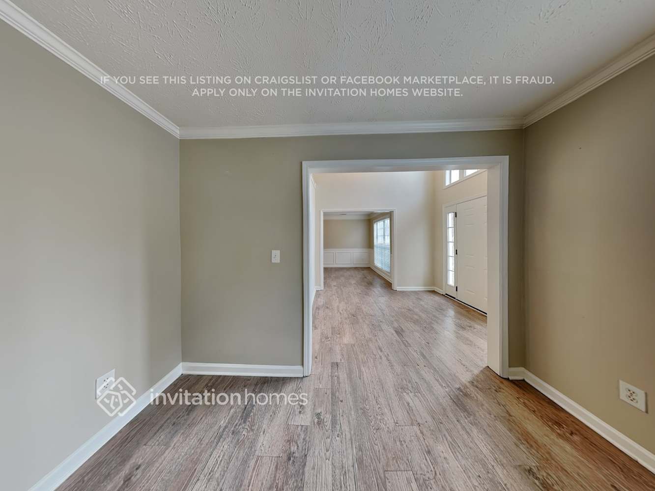 Building Photo - 1042 Simon Park Cir