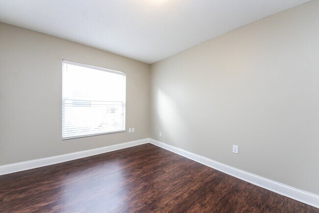 Building Photo - 2428 Timothy Ln