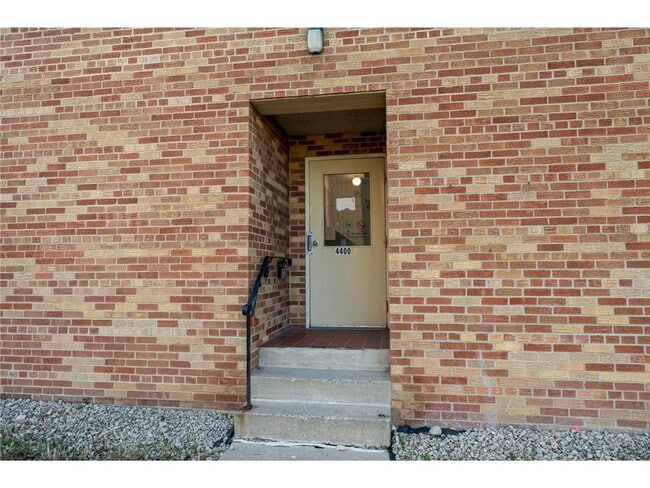 Building Photo - 4400 Upton Ave S